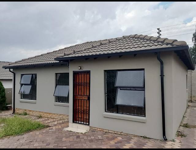 3 BEDROOM HOUSE FOR SALE IN KYA SANDS